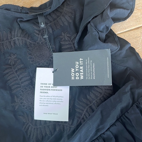 Long Black embroidered front dress. NWT WHO WHAT WHERE - Picture 3 of 5